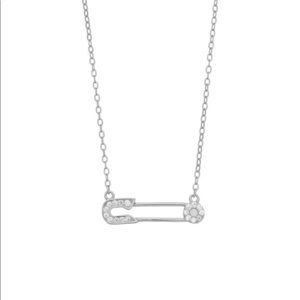 NWOT ADORNIA Silver Safety Pin 🧷 Necklace